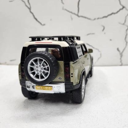 "Realistic RC Defender Diecast Model Car – Remote Control, Metal Body, Smoke Effect, Lights & Doors That Open!"